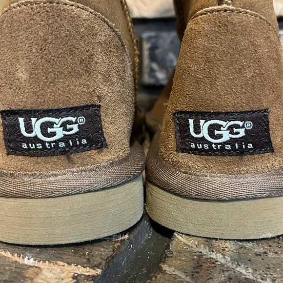 UGG Australia Women's Classic Mid Natural - Picture 6 of 12